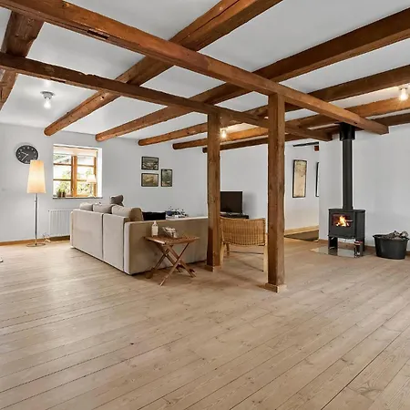 2 Bedroom Gorgeous In