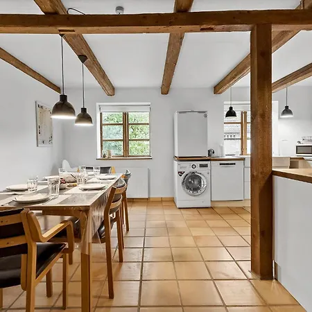 2 Bedroom Gorgeous In