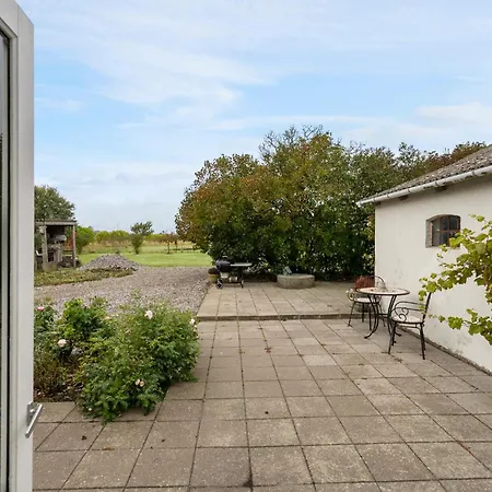 2 Bedroom Gorgeous In Otterup