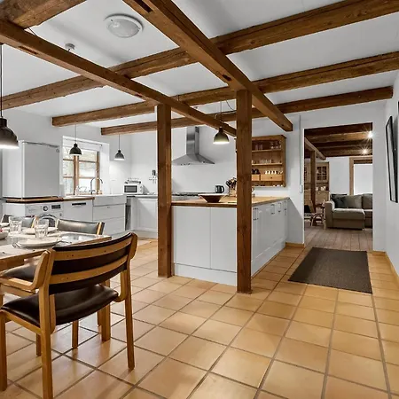 דירה 2 Bedroom Gorgeous In *