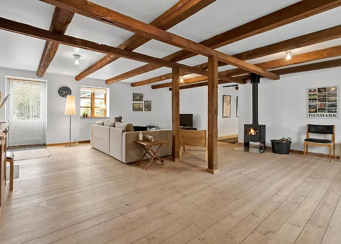 2 Bedroom Gorgeous In