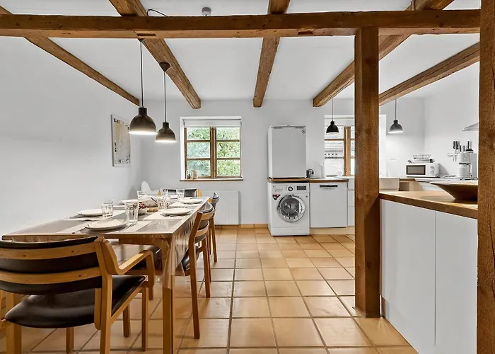 2 Bedroom Gorgeous In